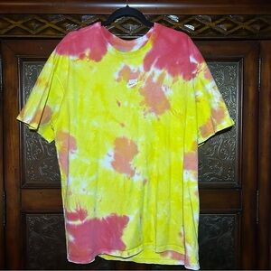 Nike Men's Tie-Dye T-Shirt - Yellow and Red